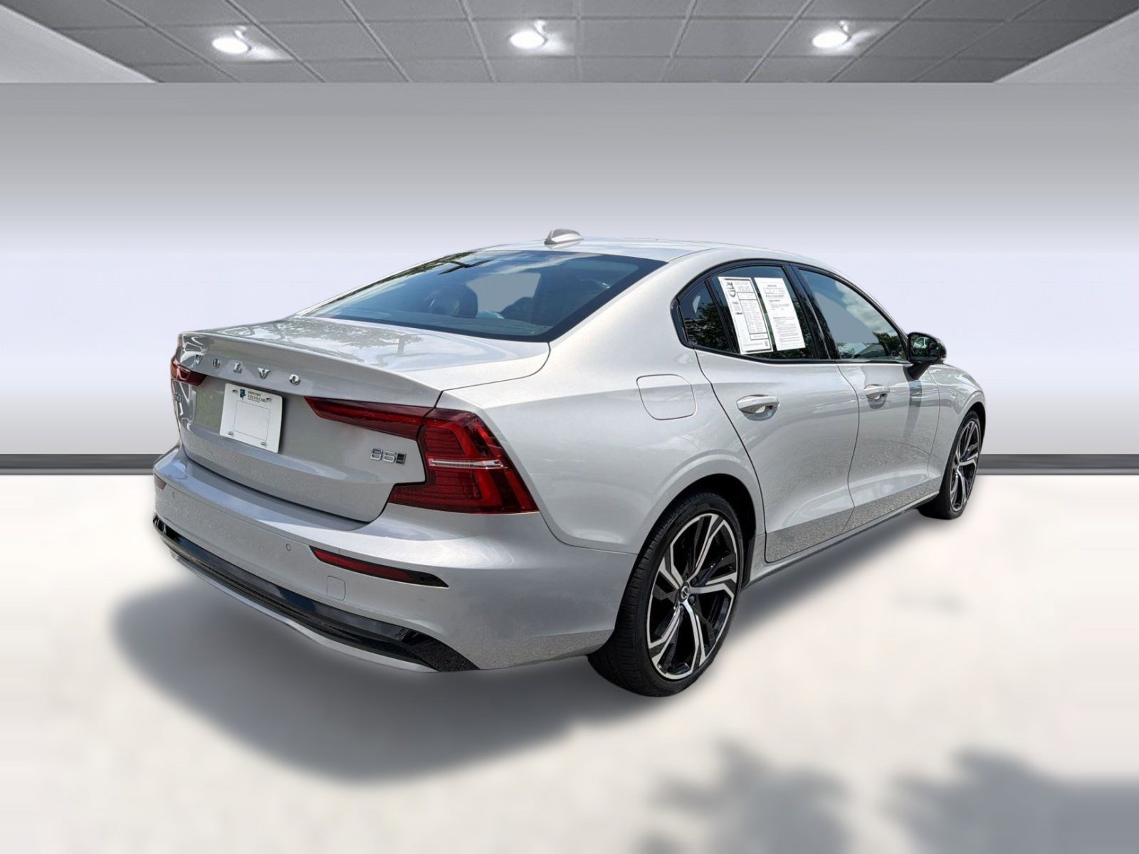 Used 2024 Volvo S60 B5 Core w/ Climate Package AWD/4WD image 9