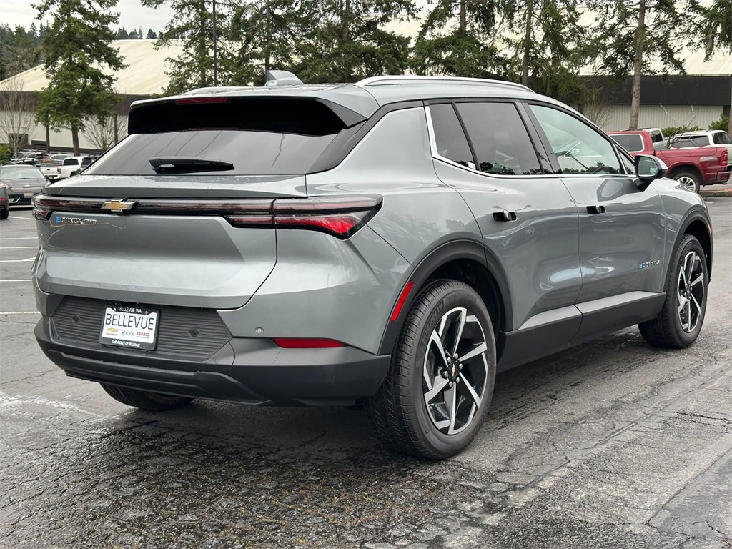 New 2026 Chevrolet Equinox EV LT image 5