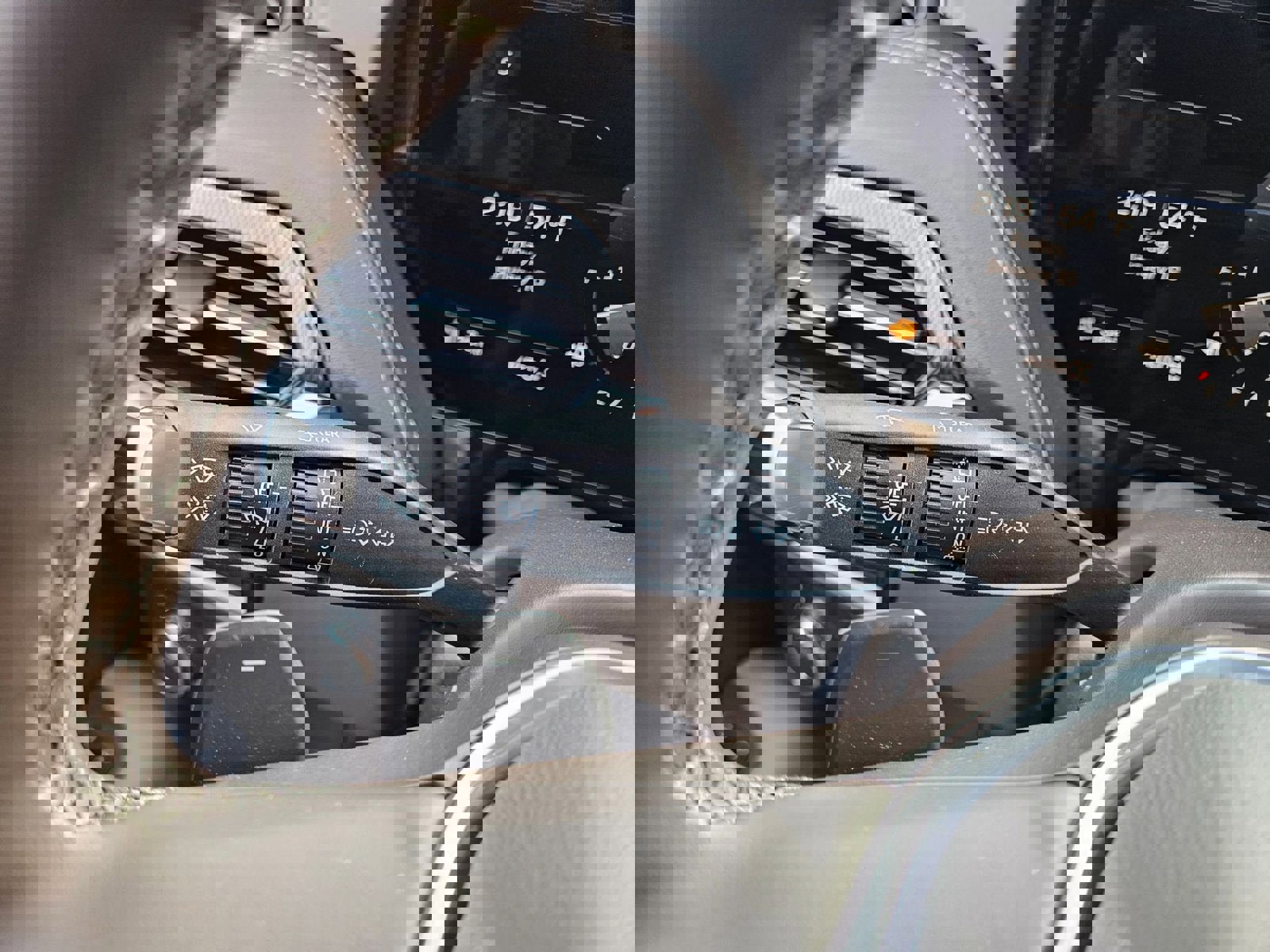 New 2026 GMC Yukon XL Elevation image 15