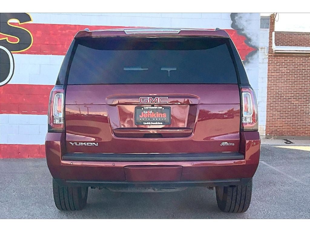 Used 2017 GMC Yukon SLT w/ HD Trailering Package AWD/4WD image 4