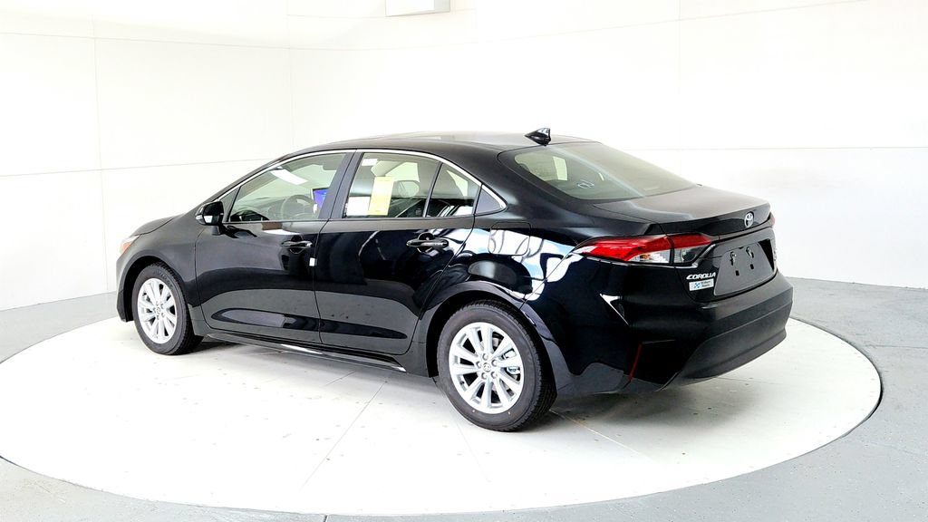 New 2026 Toyota Corolla XLE FWD image 4