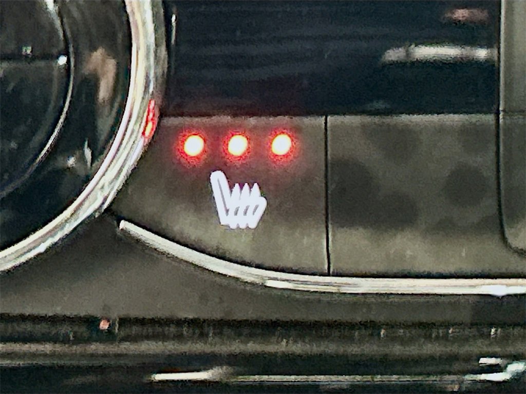 Used 2025 Chevrolet TrailBlazer LT w/ Convenience Package image 17