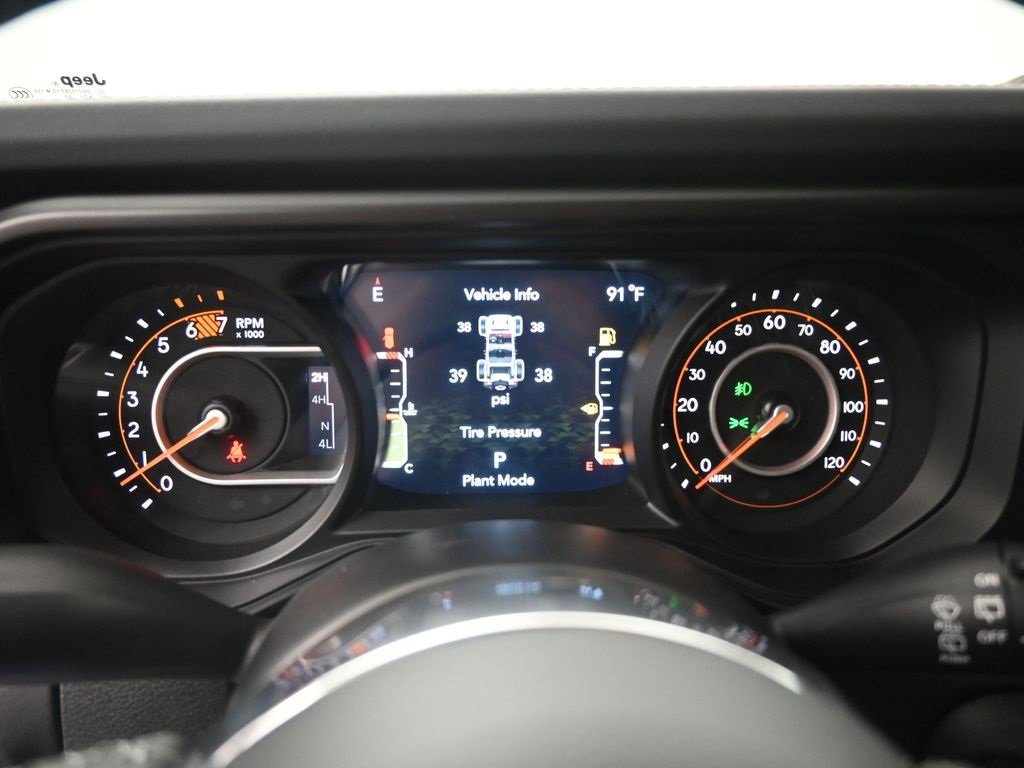 New 2025 Jeep Wrangler Sahara image 28