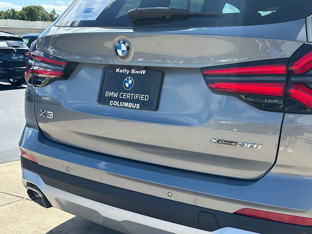 Used 2024 BMW X3 xDrive30i w/ Premium Package w/ZPA AWD/4WD image 11