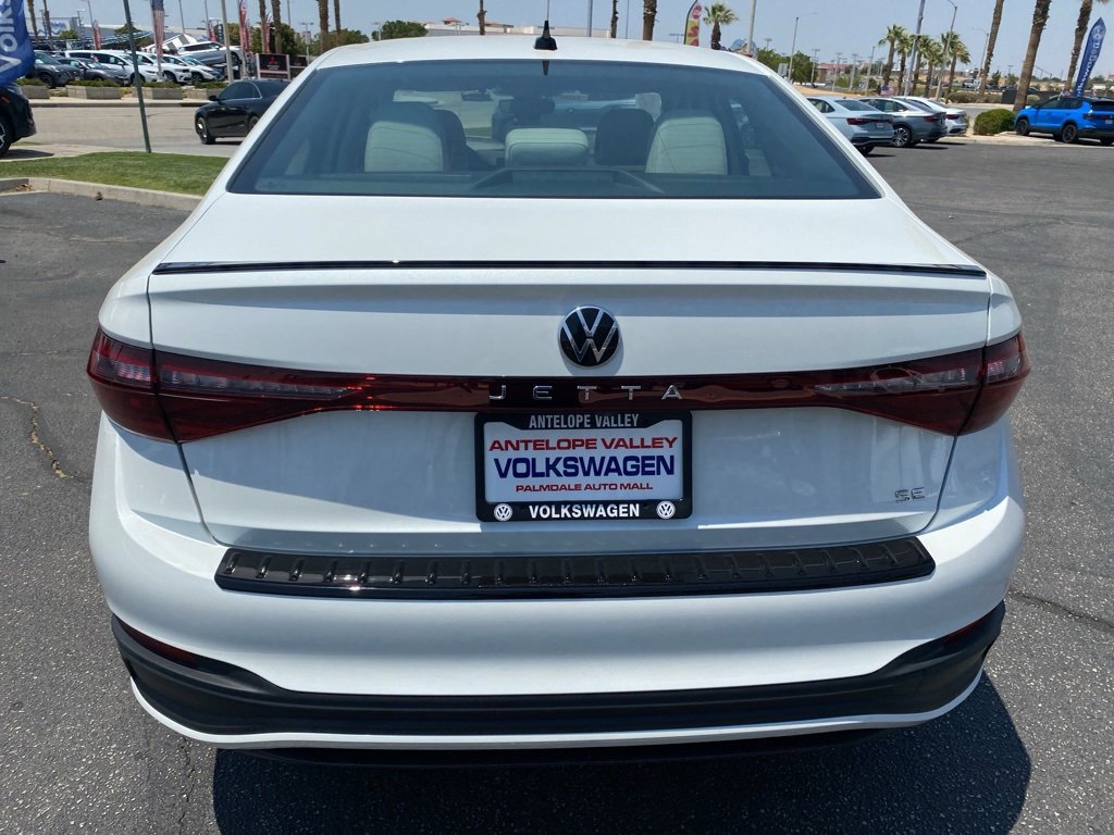 New 2025 Volkswagen Jetta SE image 6