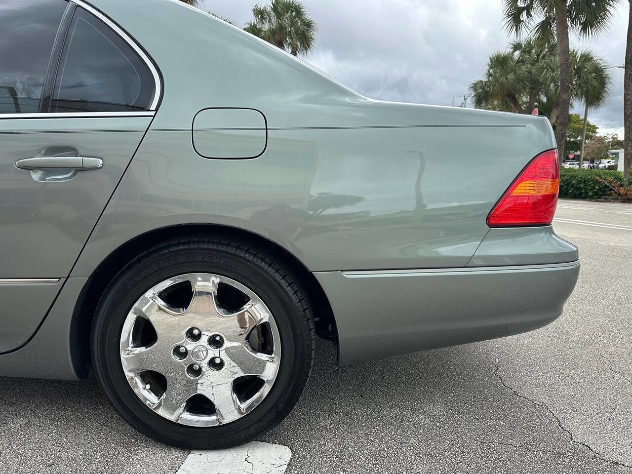 Used 2003 Lexus LS 430 image 10