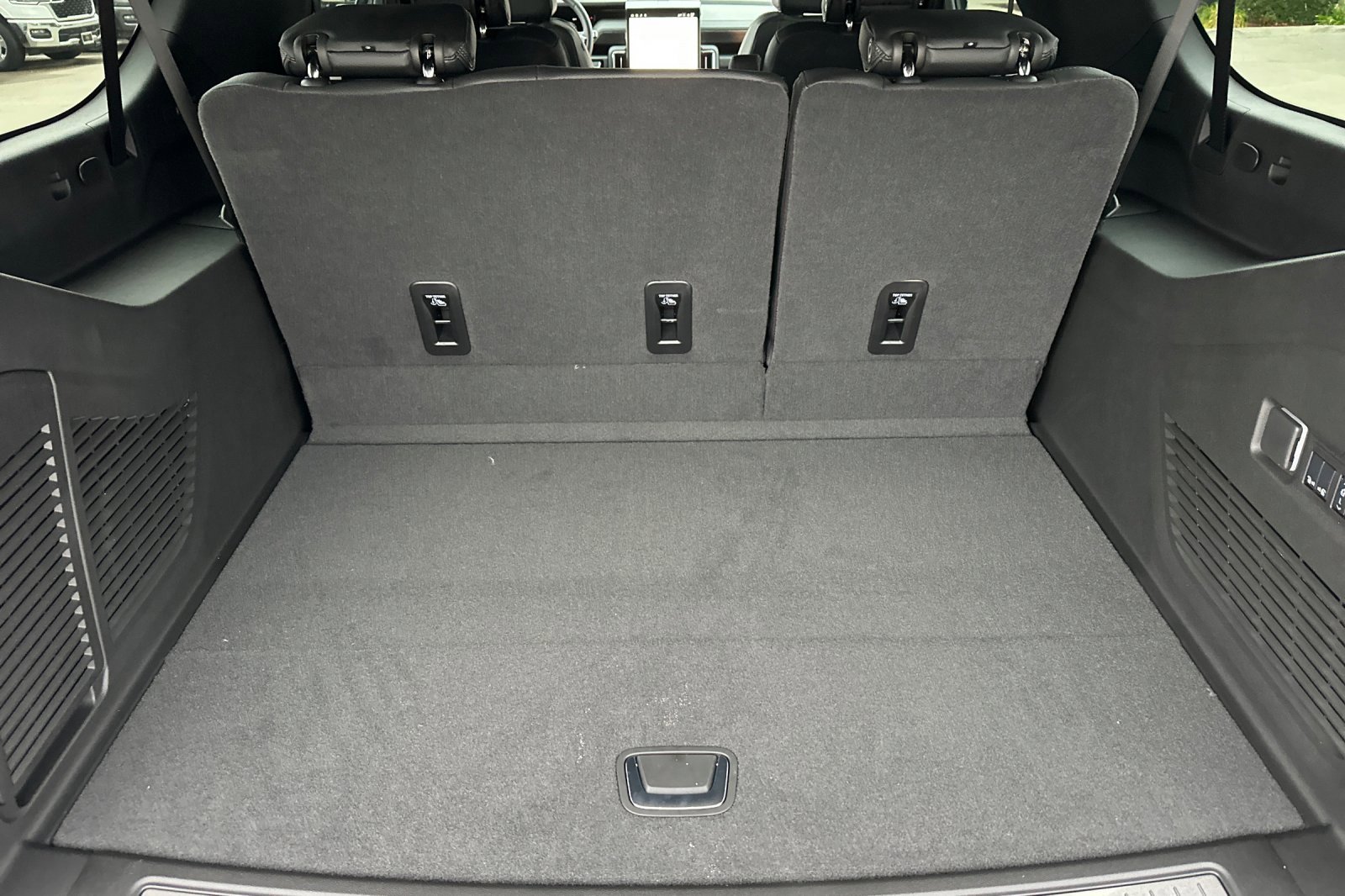 New 2026 GMC Yukon XL Denali image 17