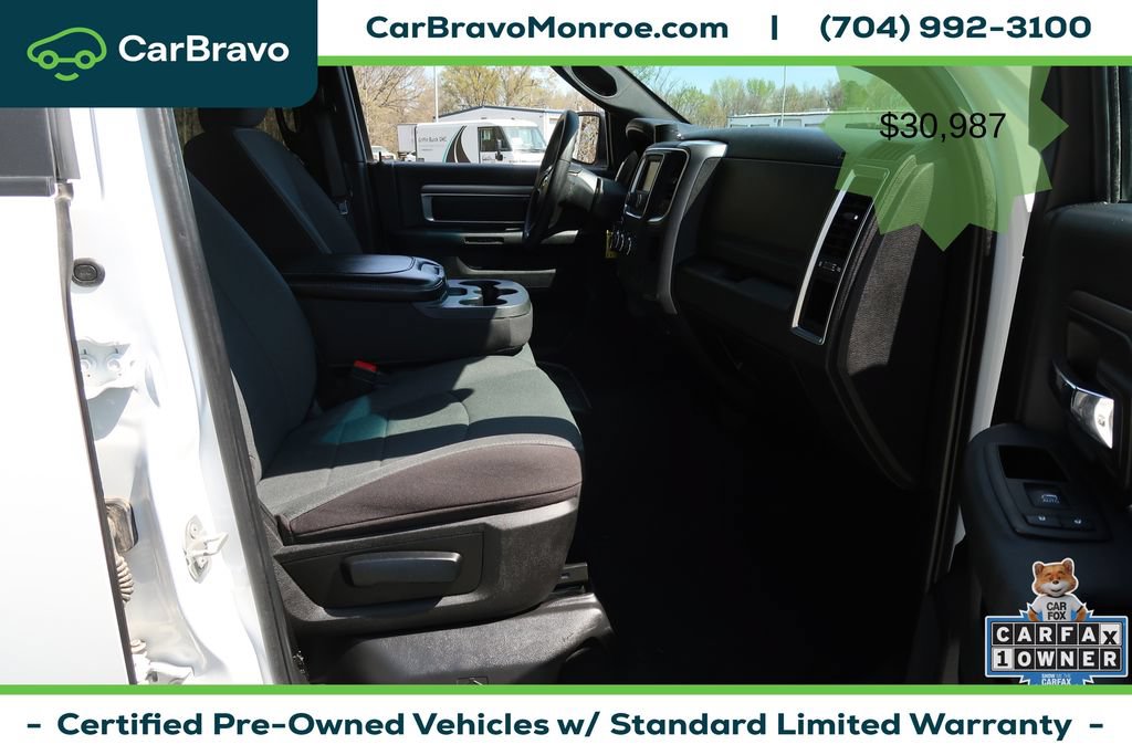 Used 2024 RAM 1500 Warlock AWD/4WD image 32