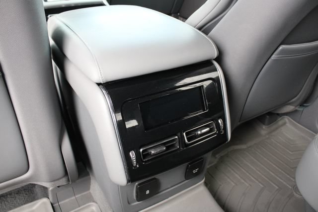 Used 2020 Lincoln Aviator Reserve w/ Elements Package Plus AWD/4WD image 23
