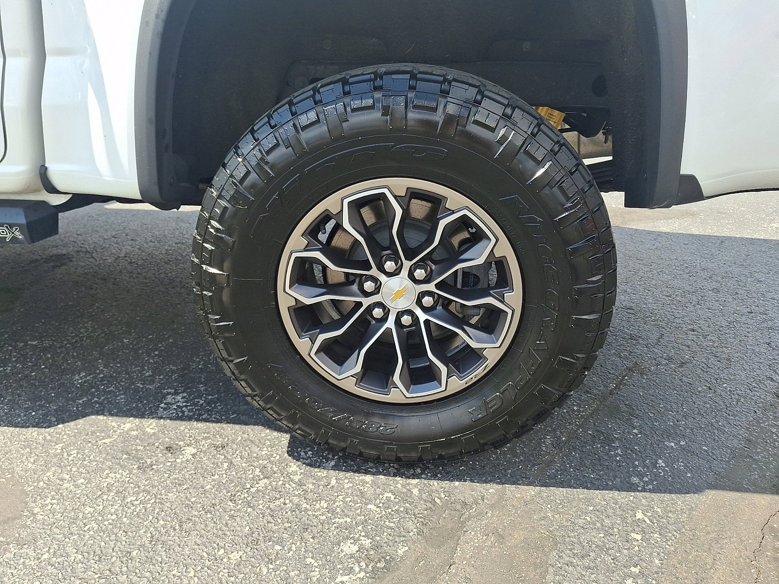 Used 2021 Chevrolet Colorado ZR2 image 8