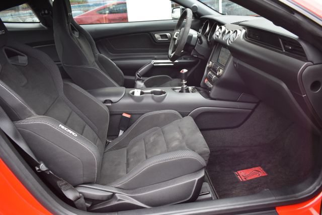 Used 2017 Ford Mustang Shelby GT350 w/ Electronics Package RWD image 39