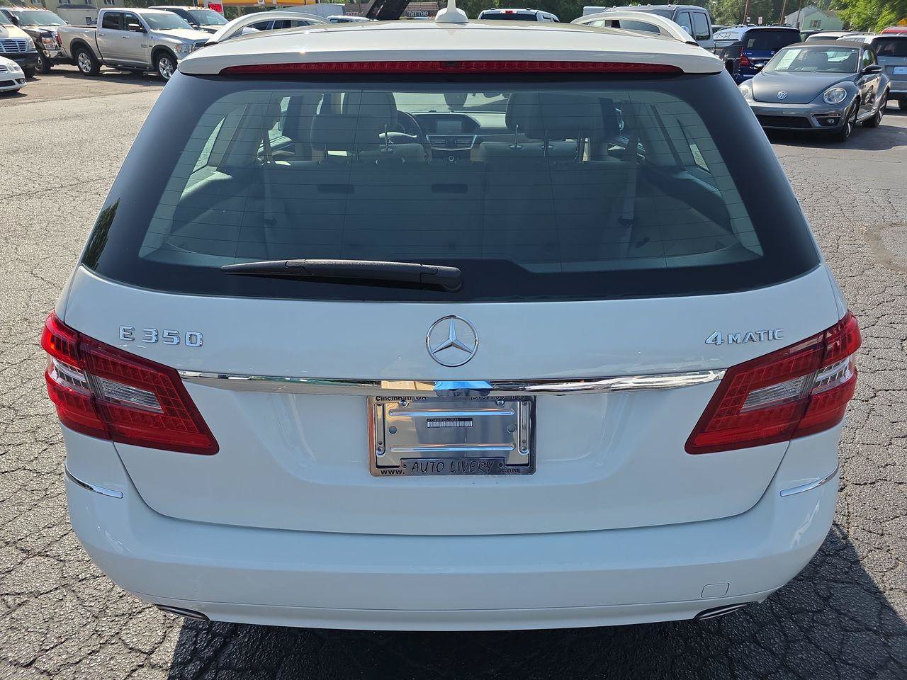 Used 2011 Mercedes-Benz E 350 4MATIC Wagon image 14