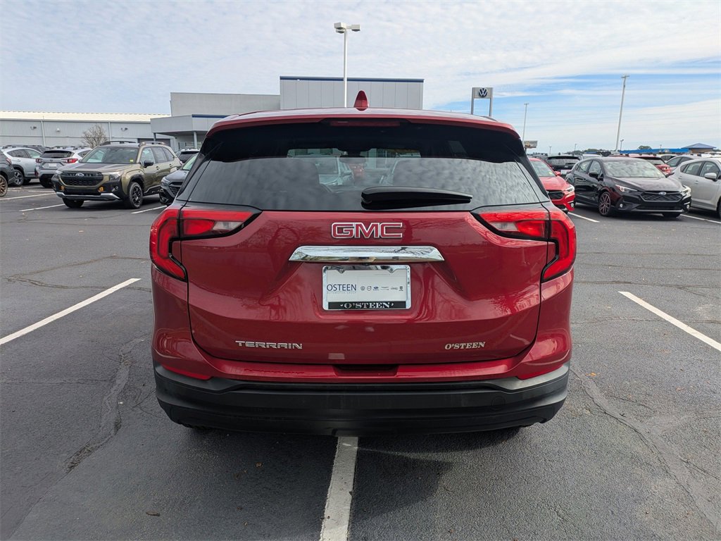 Used 2021 GMC Terrain SLE image 6