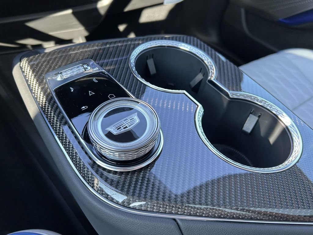 New 2026 Cadillac Optiq V AWD/4WD image 27