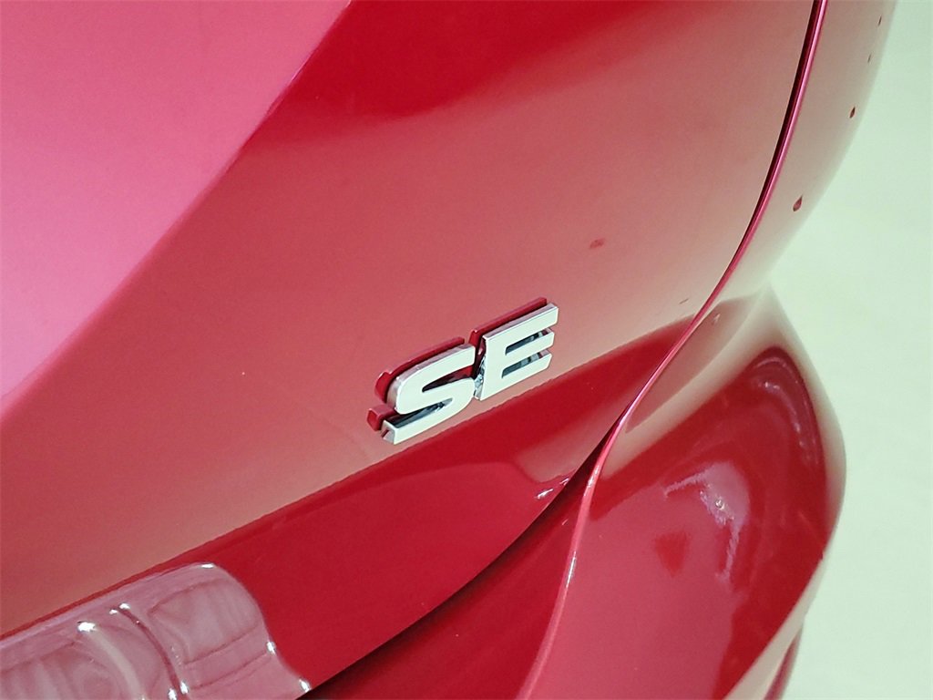 New 2025 Mitsubishi Outlander SE image 9