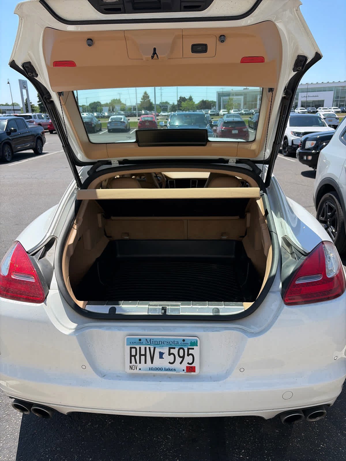 Used 2013 Porsche Panamera 4 Platinum Edition AWD/4WD image 7
