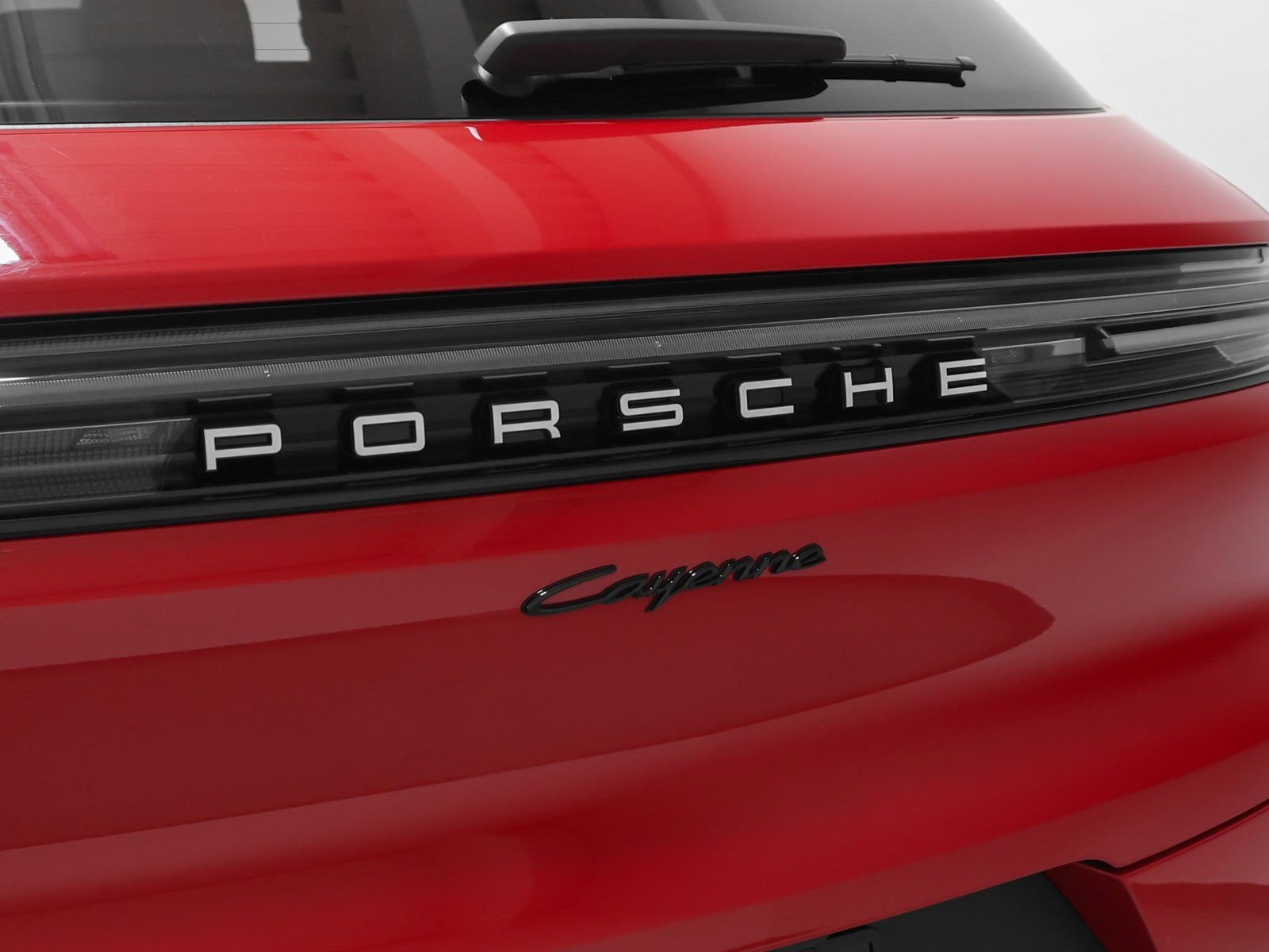 Certified 2025 Porsche Cayenne E-Hybrid image 20