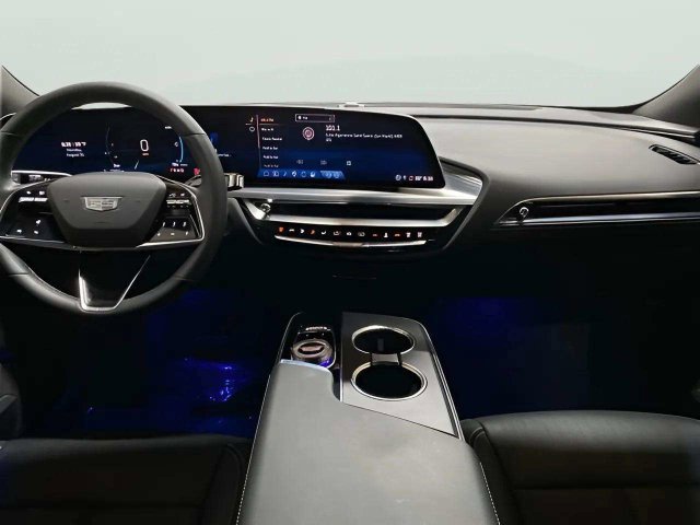 Used 2024 Cadillac Lyriq Sport RWD image 12