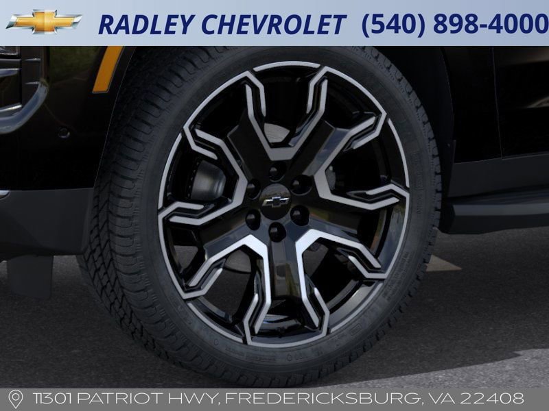 New 2026 Chevrolet Suburban RST image 9