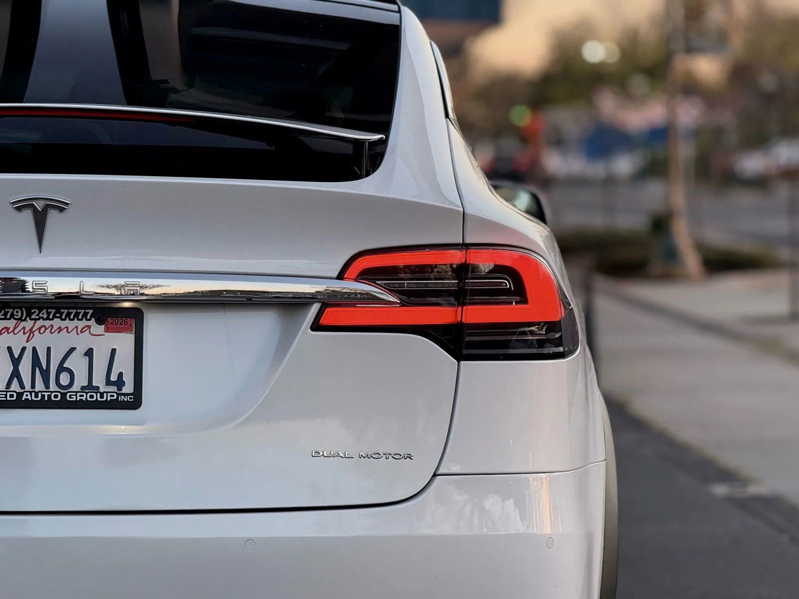 Used 2019 Tesla Model X 75D image 10