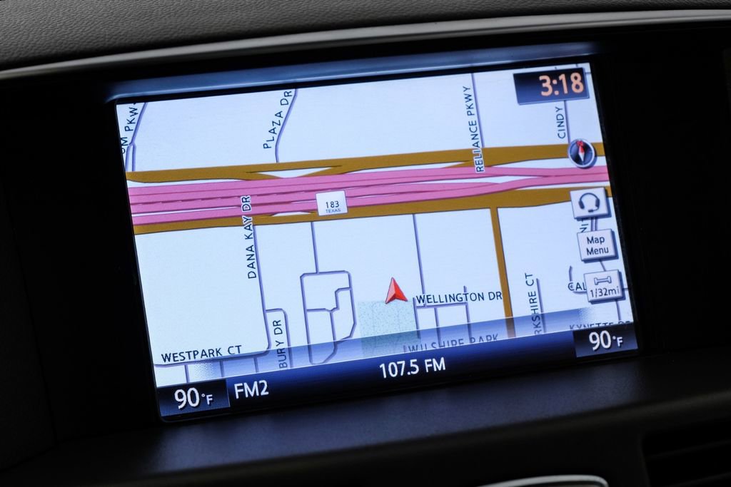 Used 2017 INFINITI Q70 L 3.7 image 19