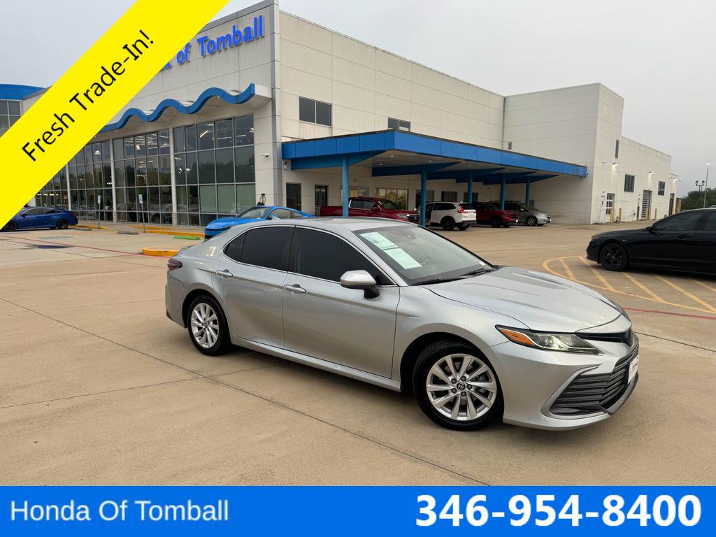 Used 2023 Toyota Camry LE FWD image 1