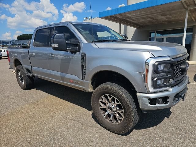 Used 2024 Ford F250 Lariat w/ Lariat Ultimate Package AWD/4WD image 1