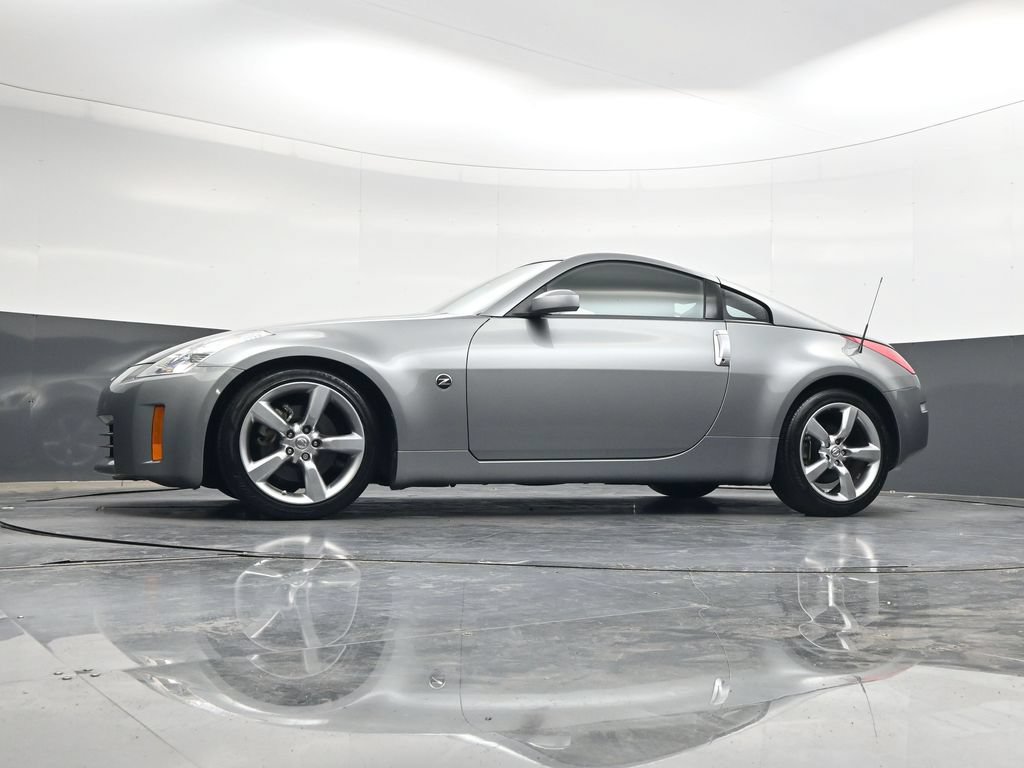Used 2006 Nissan 350Z Enthusiast RWD image 28