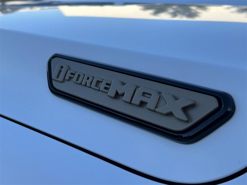 Certified 2025 Toyota 4Runner Trailhunter image 16