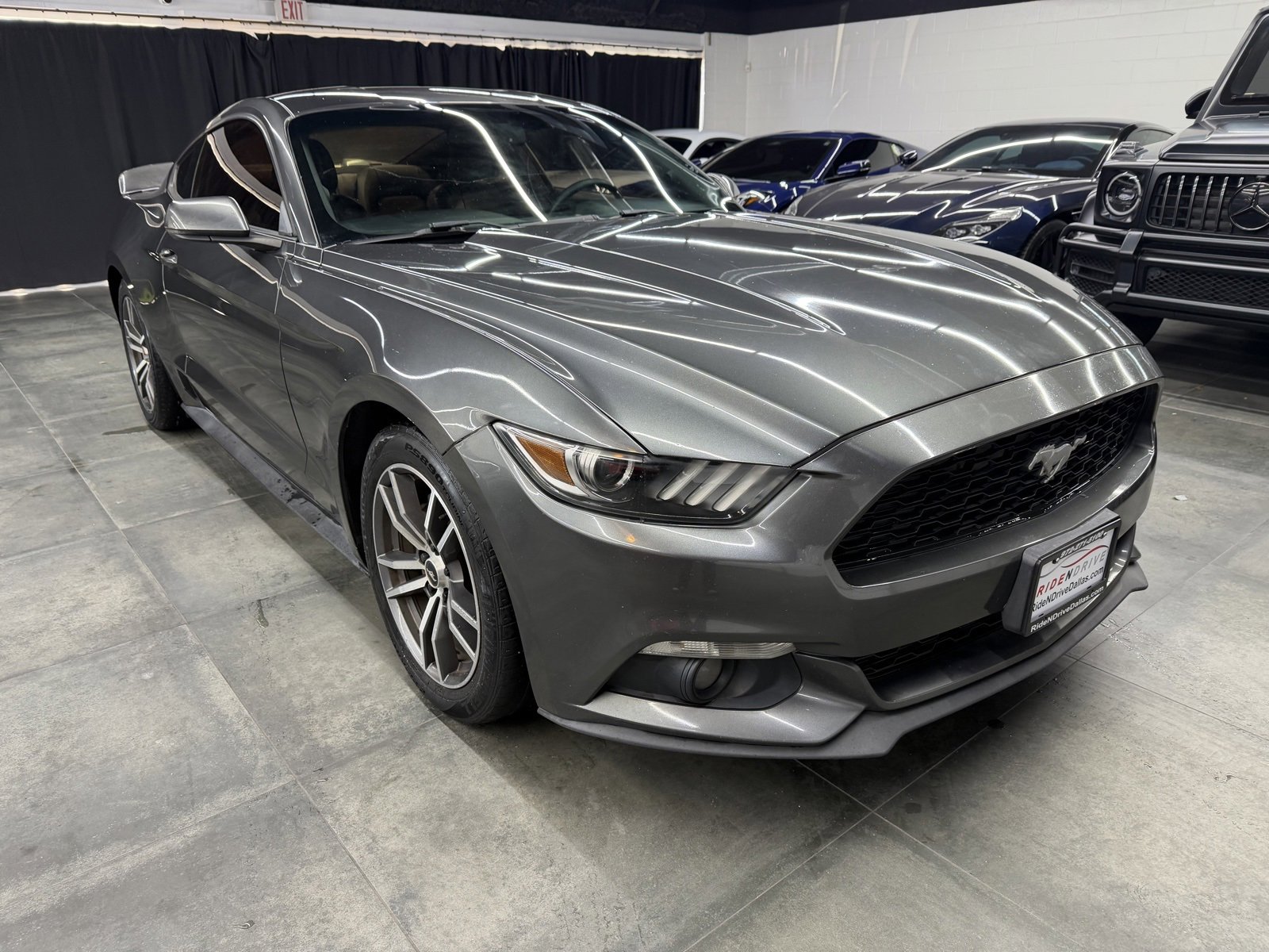 Used 2017 Ford Mustang Premium image 9