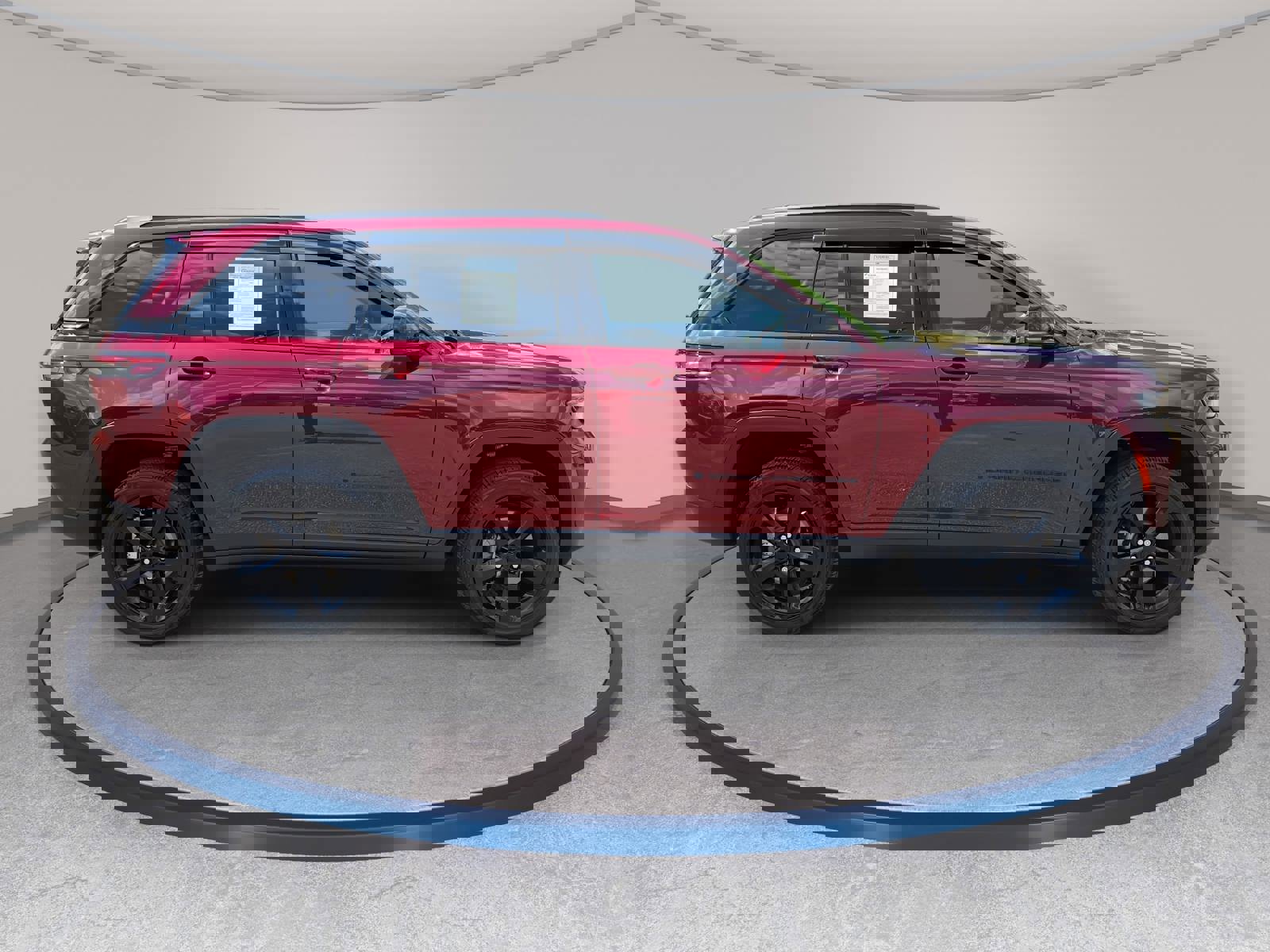 Used 2024 Jeep Grand Cherokee Altitude image 4