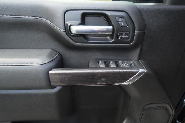 Used 2022 Chevrolet Silverado 2500 LTZ w/ LTZ Plus Package AWD/4WD image 23