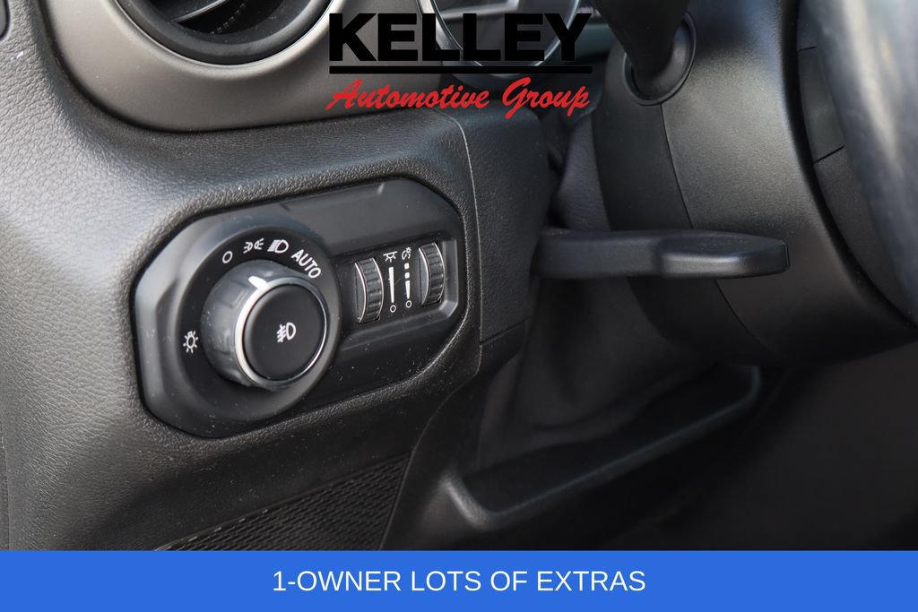 Used 2021 Jeep Wrangler Sport AWD/4WD image 13
