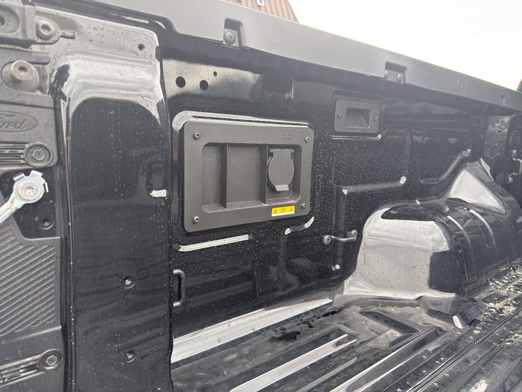 New 2025 Ford Ranger Lariat w/ Black Appearance Package image 27