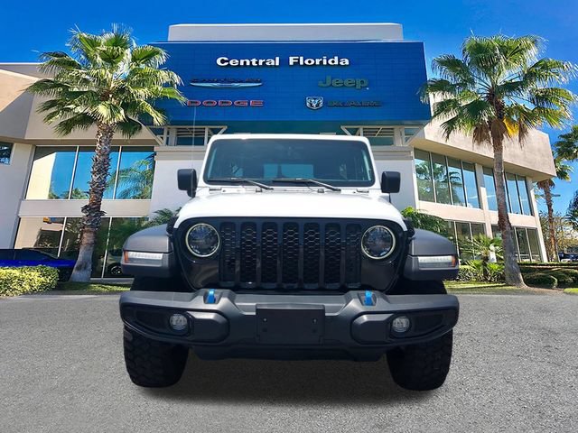 Used 2023 Jeep Wrangler Unlimited w/ Sun & Screen Package AWD/4WD image 3