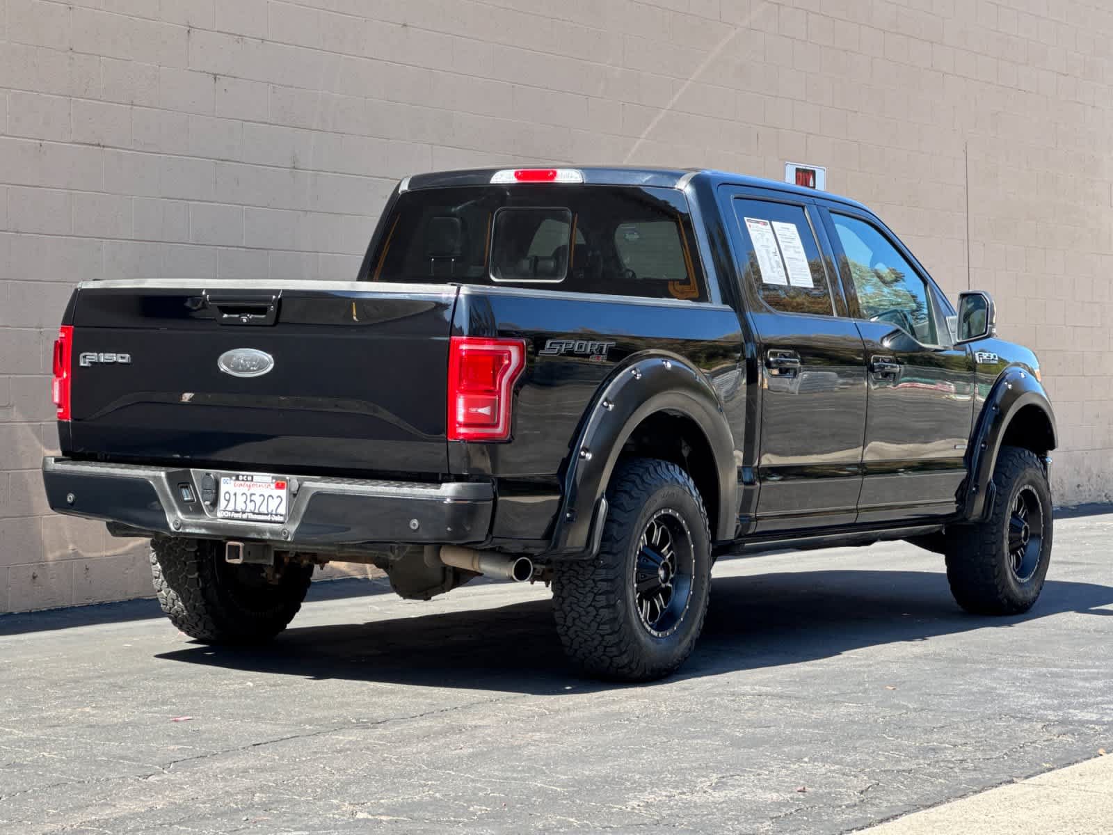 Used 2016 Ford F150 Lariat w/ Equipment Group 502A Luxury AWD/4WD image 2
