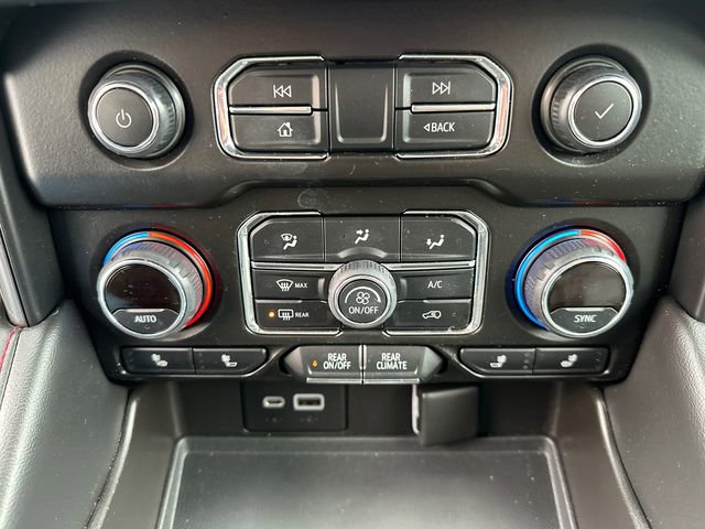 Used 2021 Chevrolet Tahoe RST image 34