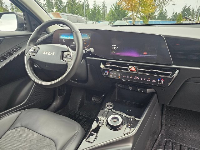 Certified 2023 Kia Niro Wind w/ Wind Preserve Package FWD image 13