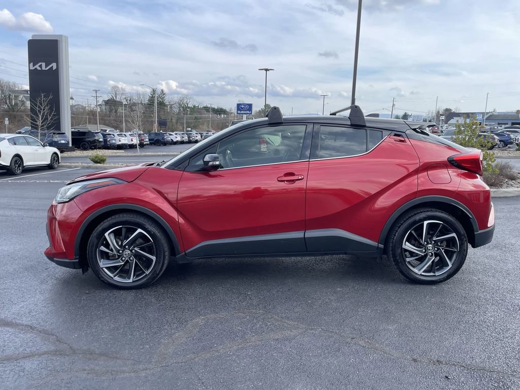 Used 2020 Toyota C-HR Limited image 3