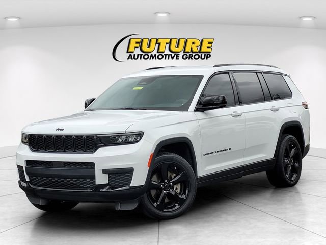 Used 2023 Jeep Grand Cherokee L Laredo AWD/4WD image 3