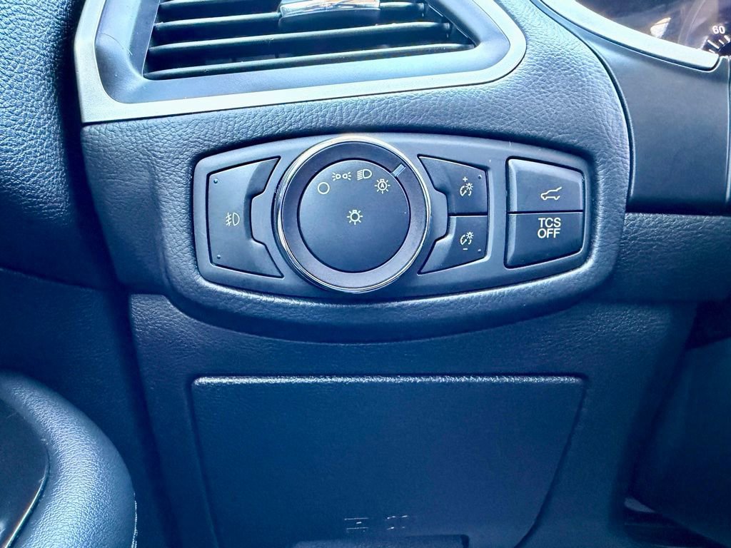 Used 2019 Ford Edge SEL w/ Equipment Group 201A image 18