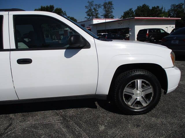 Used 2007 Chevrolet TrailBlazer LS w/ Skid Plate Package AWD/4WD image 11