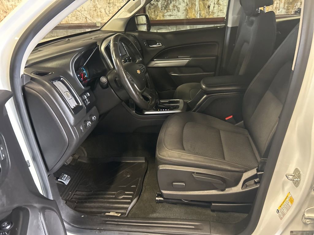 Used 2018 Chevrolet Colorado LT w/ LT Convenience Package image 12