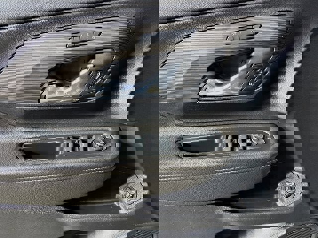 Used 2020 GMC Terrain SLT w/ Preferred Package image 15