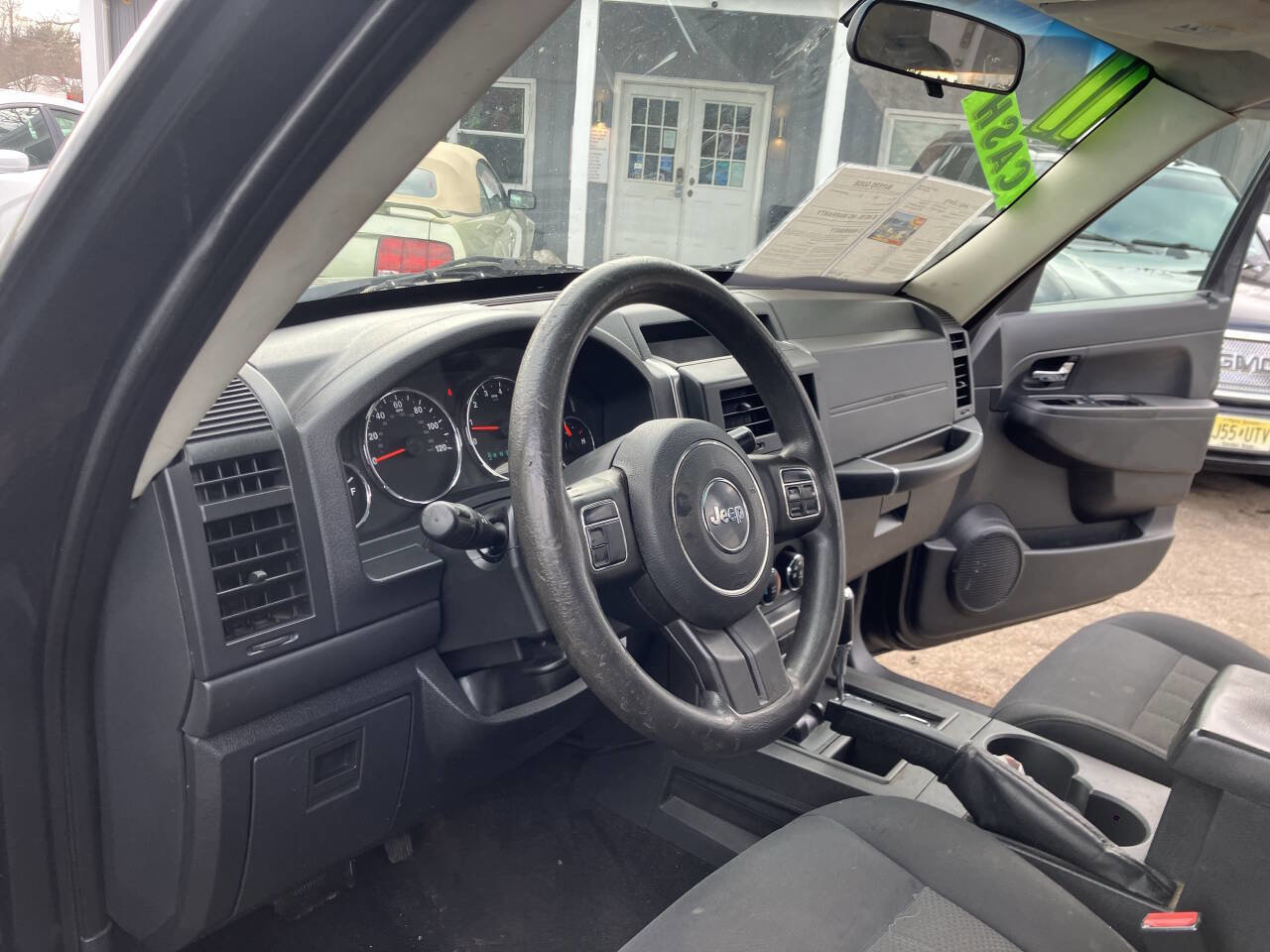 Used 2011 Jeep Liberty Sport image 23