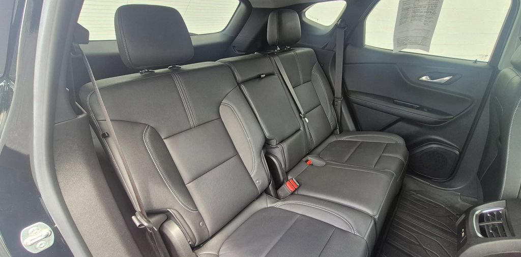 Used 2024 Chevrolet Blazer LT w/ LPO, Black Grille Bar Package AWD/4WD image 5