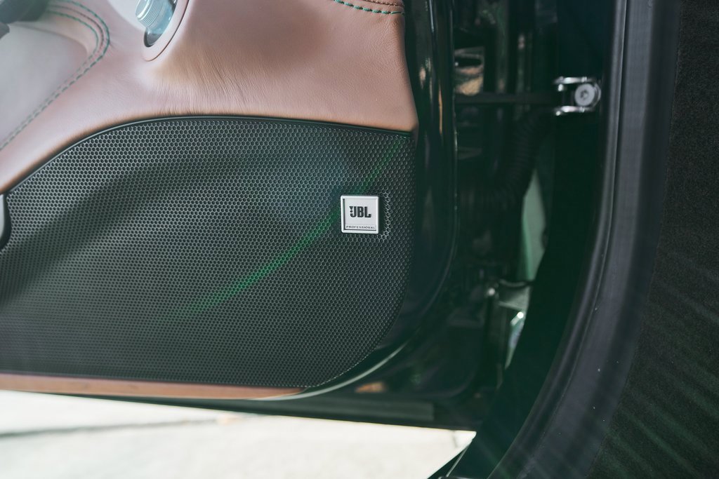 Used 2022 Ferrari F8 Tributo image 48