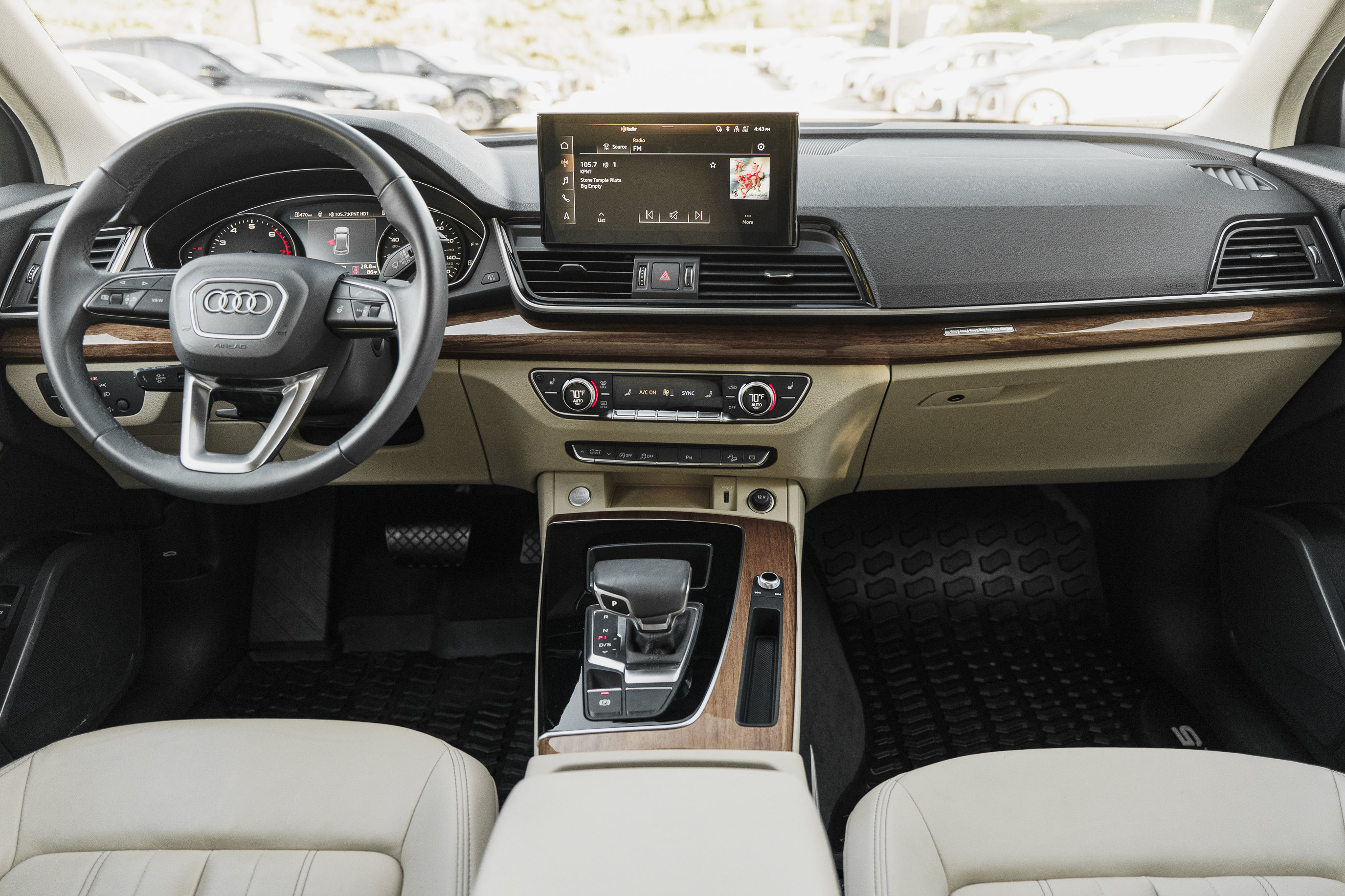 Used 2024 Audi Q5 2.0T Premium w/ Convenience Package AWD/4WD image 6