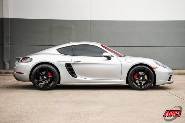 Used 2017 Porsche 718 Cayman RWD image 12