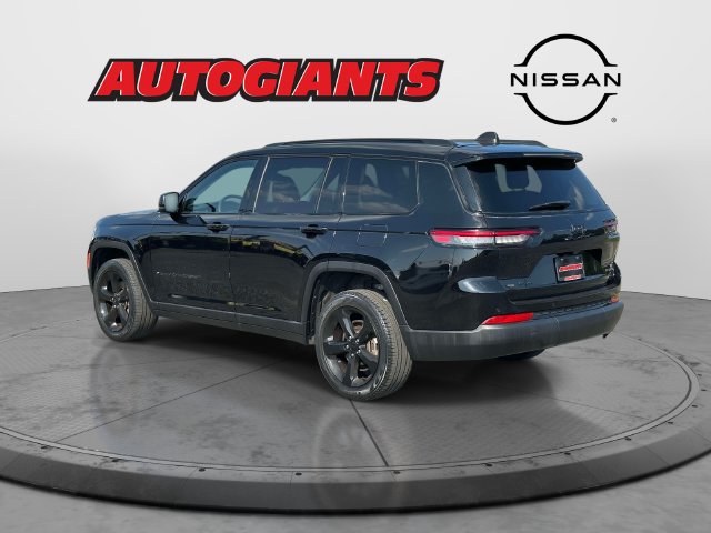 Used 2023 Jeep Grand Cherokee L Limited w/ Black Appearance Package AWD/4WD image 6